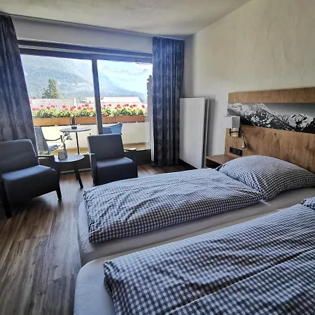 Hotel & Zur Post