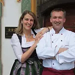 & Zur Post Wallgau
