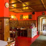 Hotel & Zur Post Wallgau