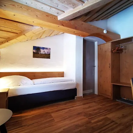 & Zur Post Hotel Wallgau