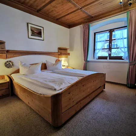 & Zur Post Hotel 3*
