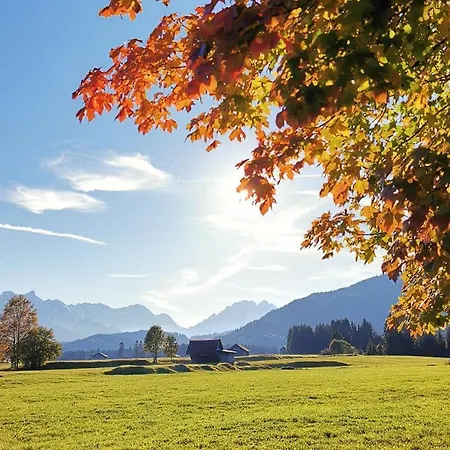 Hotel & Zur Post Wallgau
