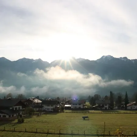 Hotel & Zur Post Wallgau