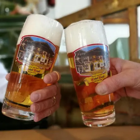 & Zur Post Hotel Wallgau