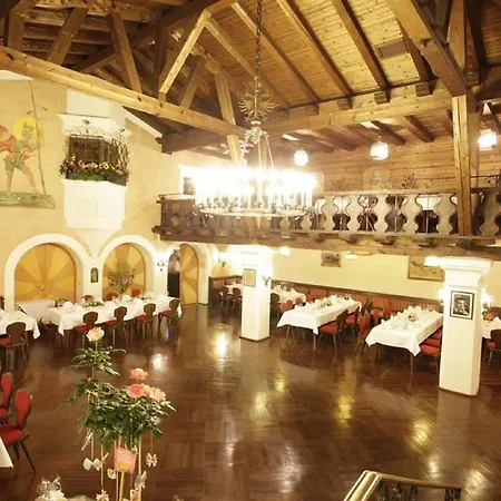 & Zur Post Hotel Wallgau
